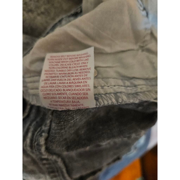 Women's (Juniors) No Boundaries Denim Jeans Size 9 Blue Acid Wash - Picture 4 of 12